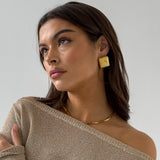 CUSHION EARRINGS GOLD