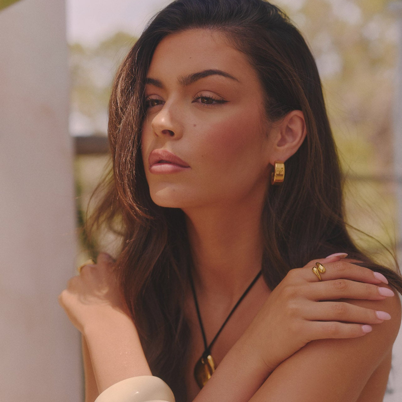 VINTAGE HOOP EARRING - GOLD