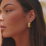 VINTAGE HOOP EARRING - GOLD